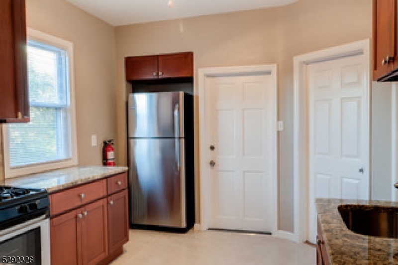 Linden City, NJ 07036,1410 Hussa St