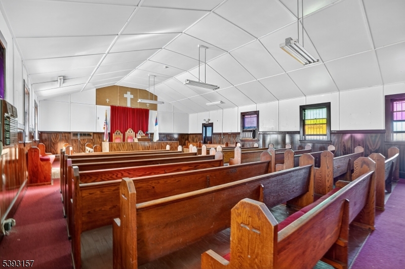 Montclair Twp., NJ 07042,61 New St