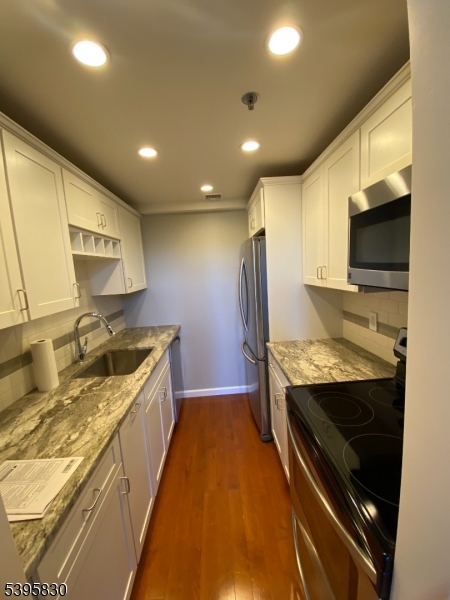 Little Falls Twp., NJ 07424,262 Main St