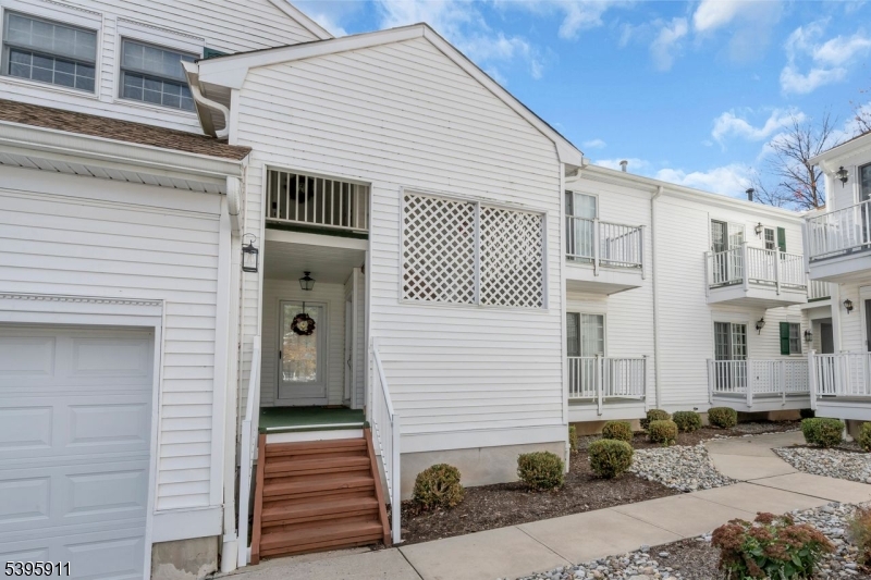 Bernards Twp., NJ 07920,21 Alexandria Way