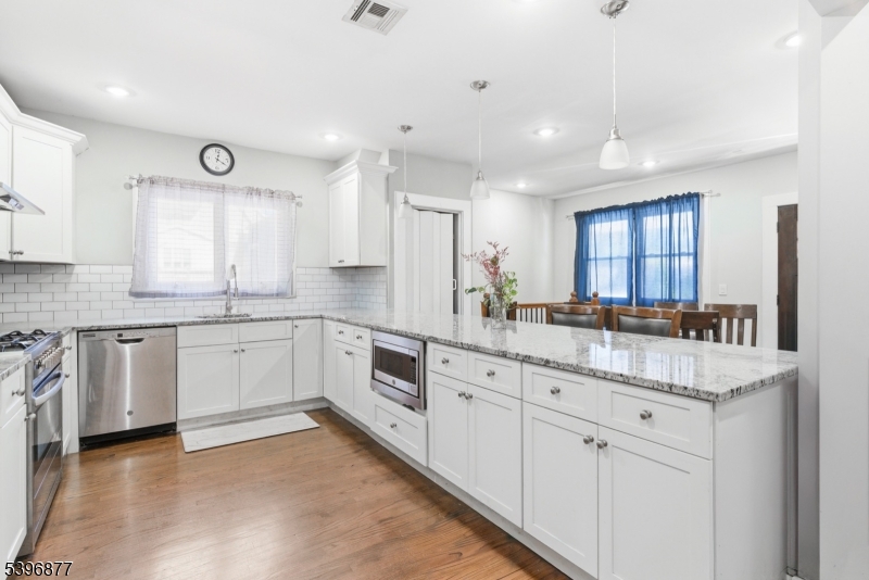 Kearny Town, NJ 07032,109 S Midland Ave