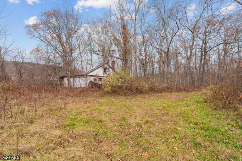 Frankford Twp., NJ 07826,6 Woodlawn Ave