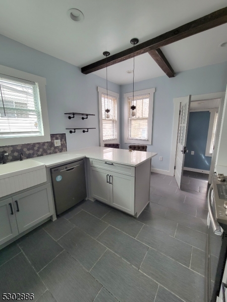 Hopatcong Boro, NJ 07821,315 Lakeside Ave