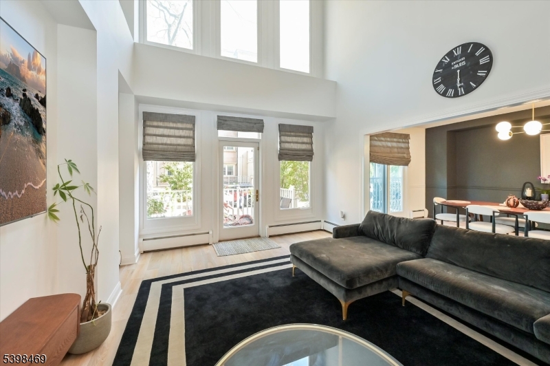 Jersey City, NJ 07305,207 Shearwater Ct #14