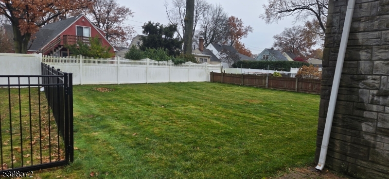 Cranford Twp., NJ 07016,7 Iroquois Rd