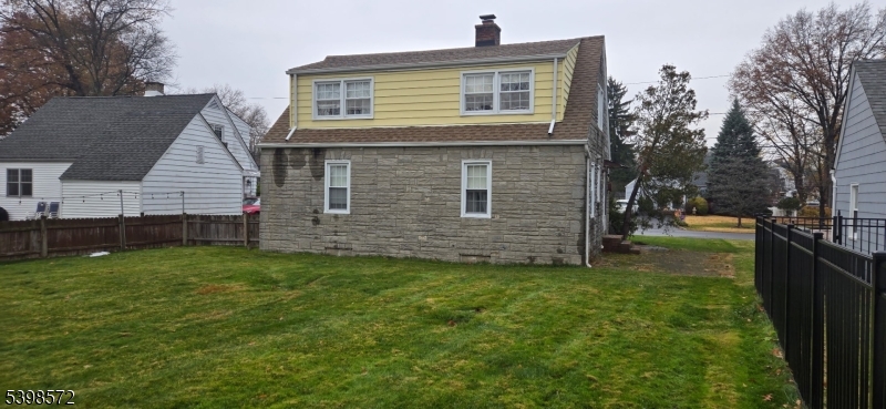 Cranford Twp., NJ 07016,7 Iroquois Rd