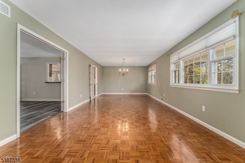 Franklin Twp., NJ 08804,358 Bloomsbury Road