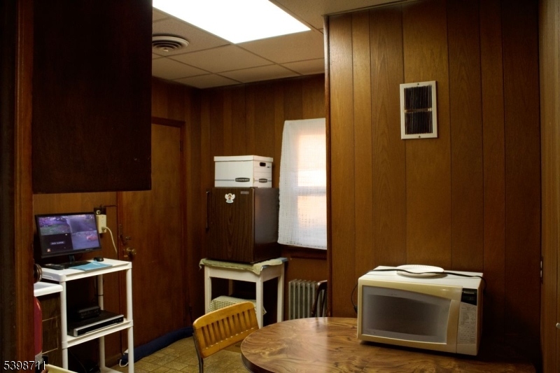 Bridgewater Twp., NJ 08807,21 Old York Rd