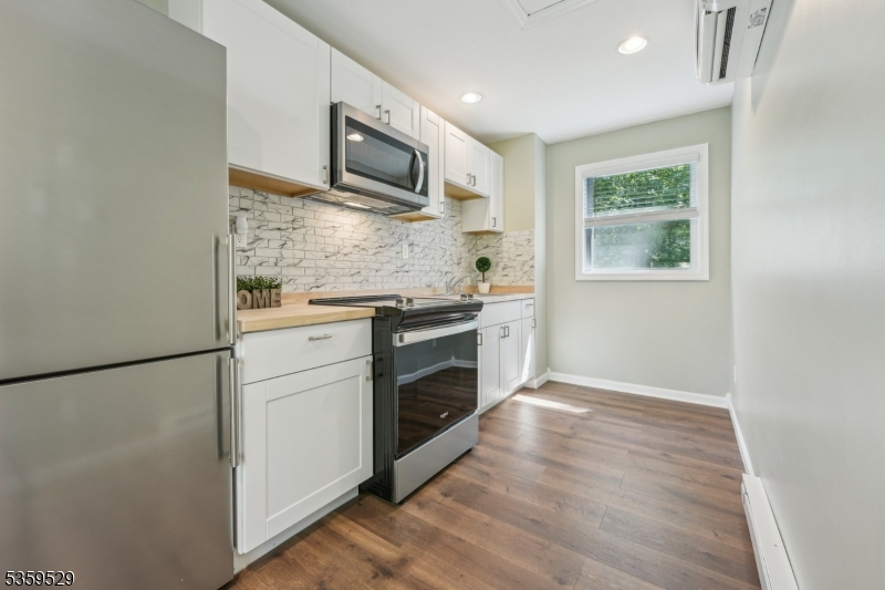 Wayne Twp., NJ 07470,57 Riverlawn Dr