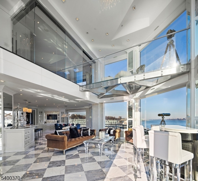 Weehawken Twp., NJ 07086,600 Harbor Blvd. #1079