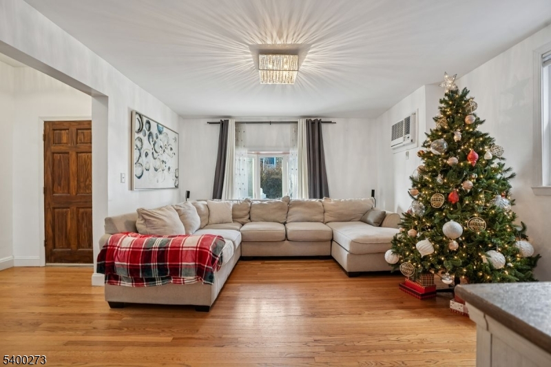 Clifton City, NJ 07013,113 Valley Rd