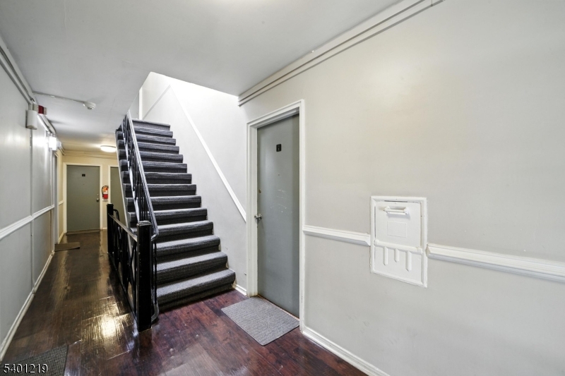 Montclair Twp., NJ 07042,819 Bloomfield Ave Unit 12 #12