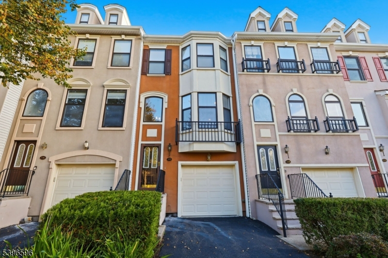 Nutley Twp., NJ 07110,335 Wilshire Dr