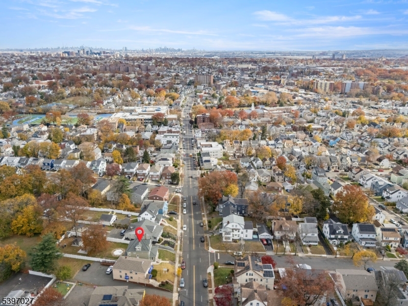 Irvington Twp., NJ 07111,1371 Clinton Ave