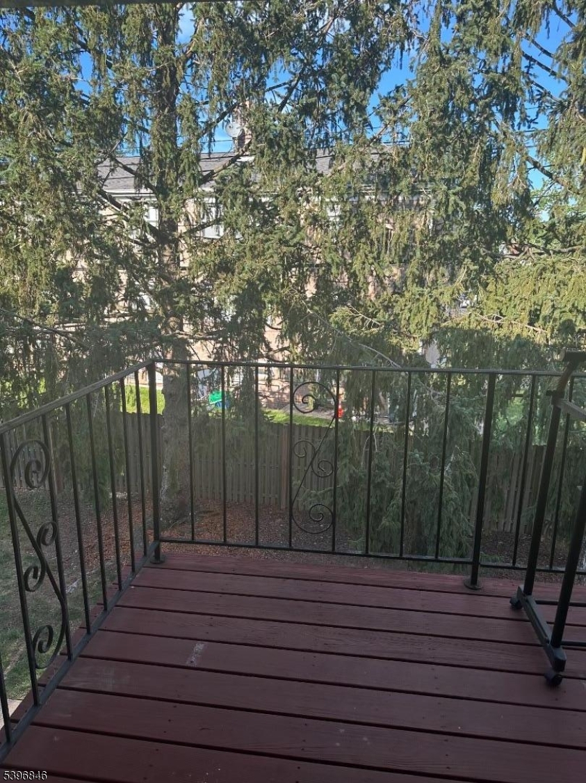 Edison Twp., NJ 08837,30 Judson #8B