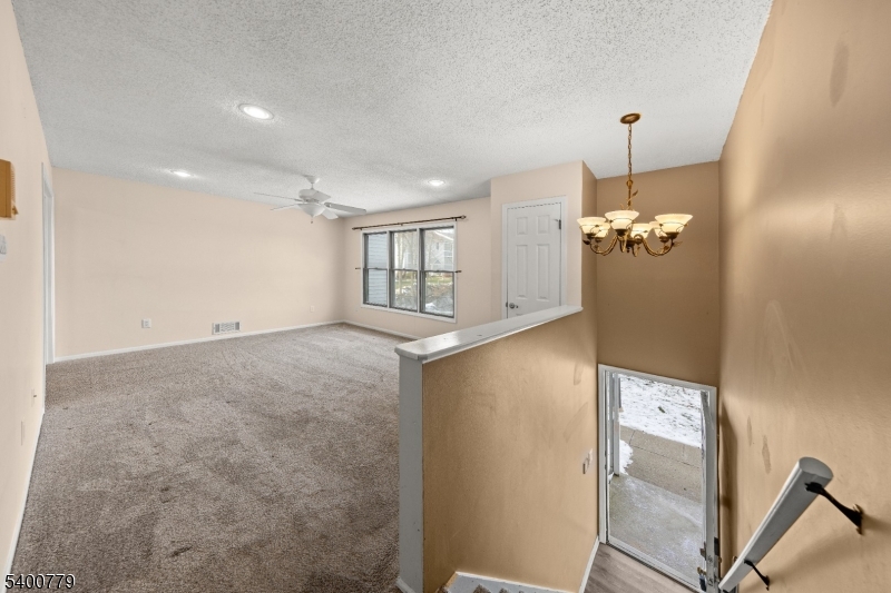 Hamburg Boro, NJ 07419,54 Burlington Ct