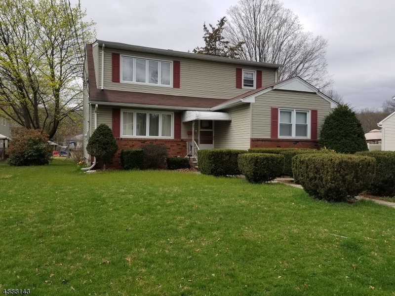 31 Garbarino Ave #2, Wanaque Boro, NJ 07465