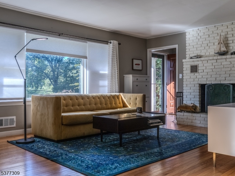 Sparta Twp., NJ 07871,377 E Shore Trl