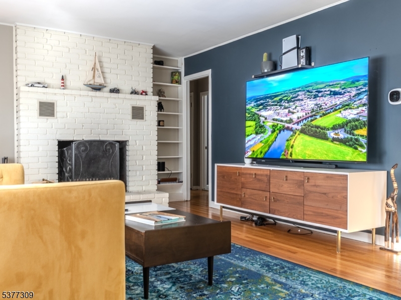 Sparta Twp., NJ 07871,377 E Shore Trl