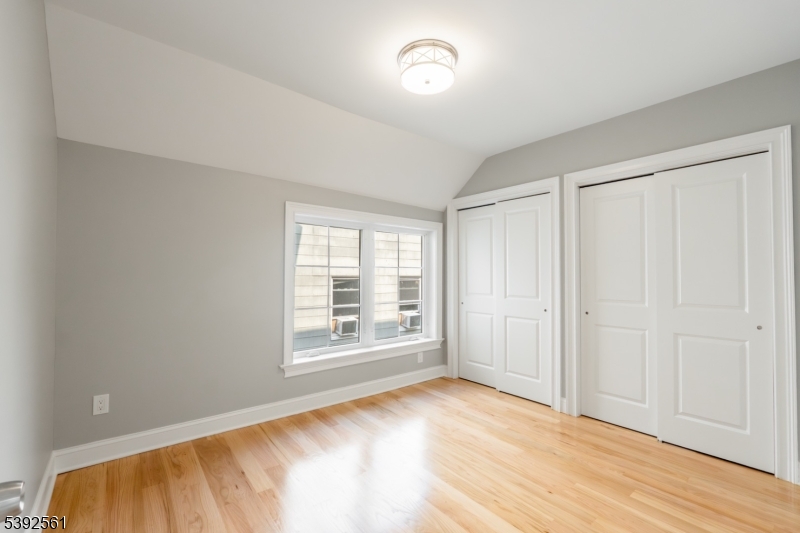 West Orange Twp., NJ 07052,3 Mount Vernon Ave