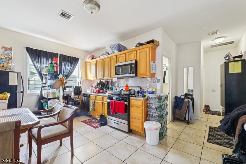 Newark City, NJ 07112,349 Osborne Ter