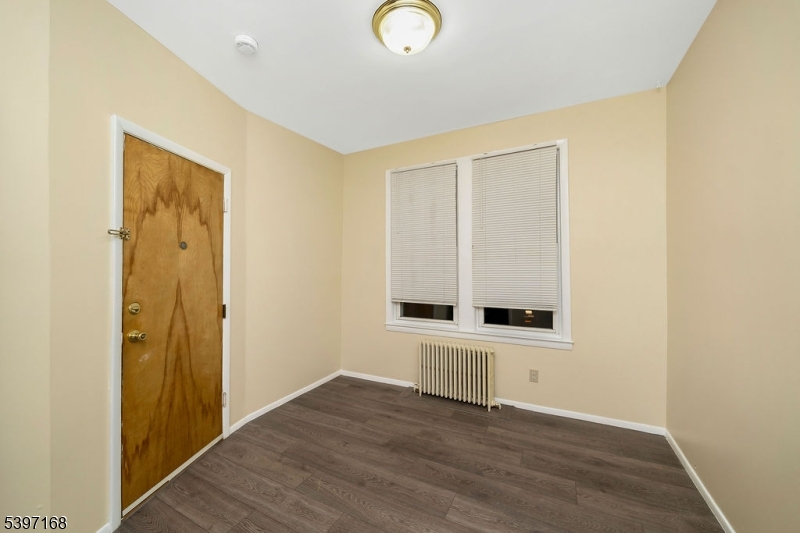 Hillside Twp., NJ 07205,275-7 Hollywood Ave #4