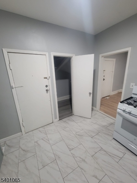 Irvington Twp., NJ 07111,2 Montrose Ter