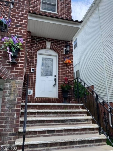 Elizabeth City, NJ 07202,728 Linden Ave