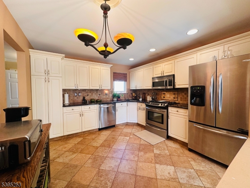 Montville Twp., NJ 07045,6 Hancock Ct