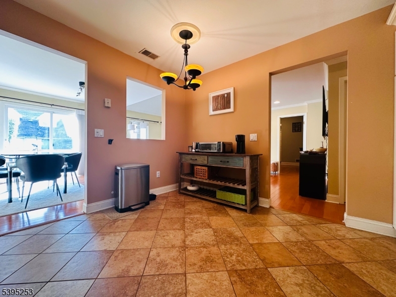 Montville Twp., NJ 07045,6 Hancock Ct