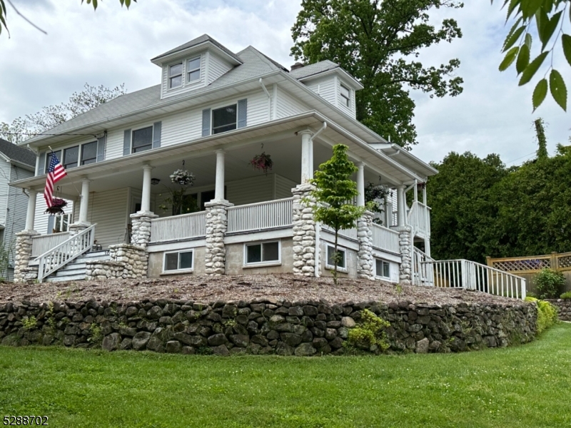 300 South Maple Avenue, Glen Rock Boro, NJ 07452