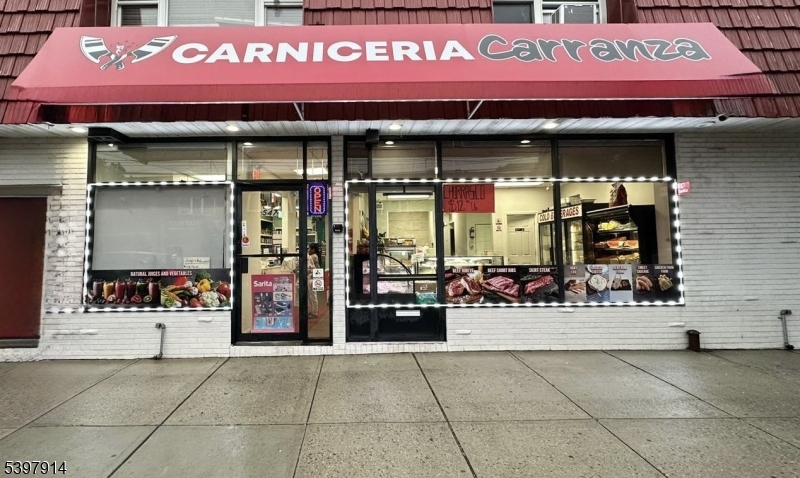 Cliffside Park Boro, NJ 07010,547 Anderson Ave