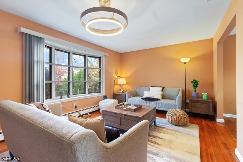 Woodbridge Twp., NJ 08830,65 Willow Ave