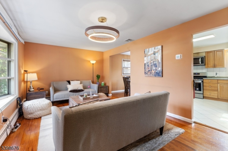 Woodbridge Twp., NJ 08830,65 Willow Ave