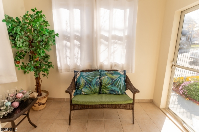 Passaic City, NJ 07055,284 Summer St