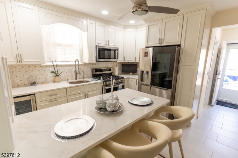 Passaic City, NJ 07055,284 Summer St