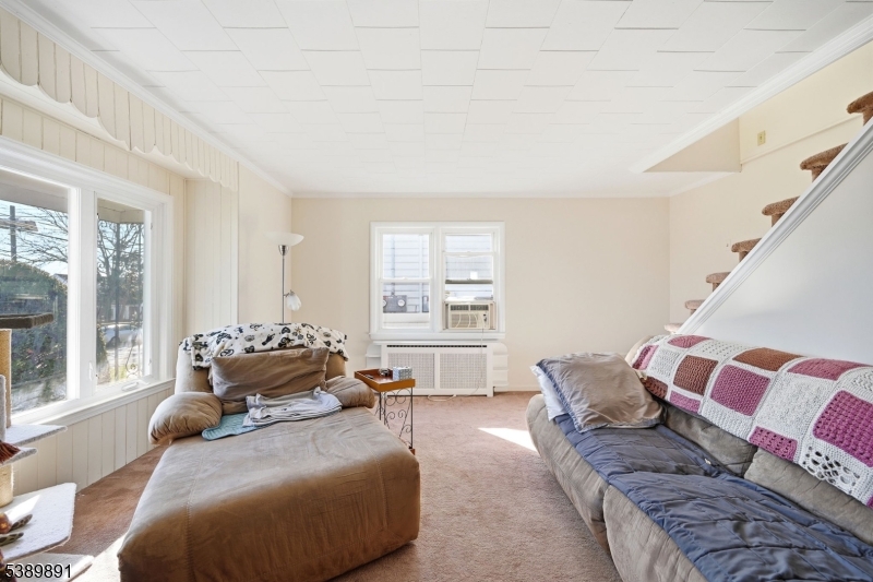 Lodi Boro, NJ 07644,55 Burns Ave