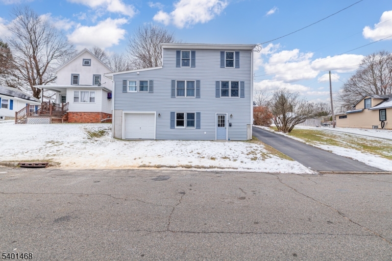 Newton Town, NJ 07860,49 Sussex St