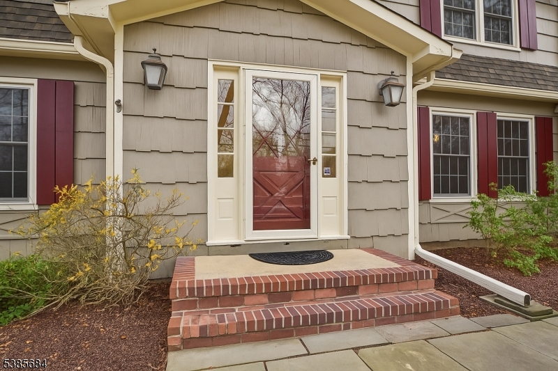 Bernards Twp., NJ 07920,19 Juniper Way