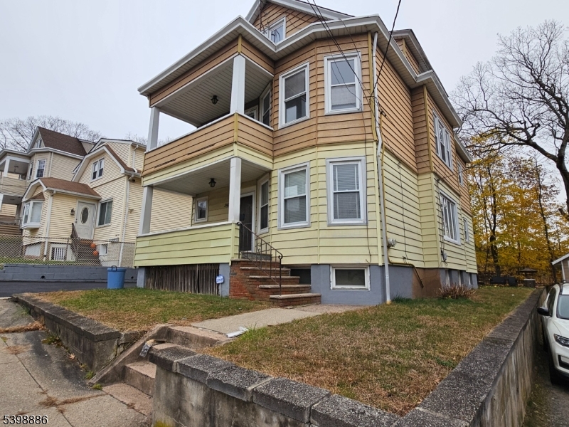 94 N 16Th St, Prospect Park Boro, NJ 07508