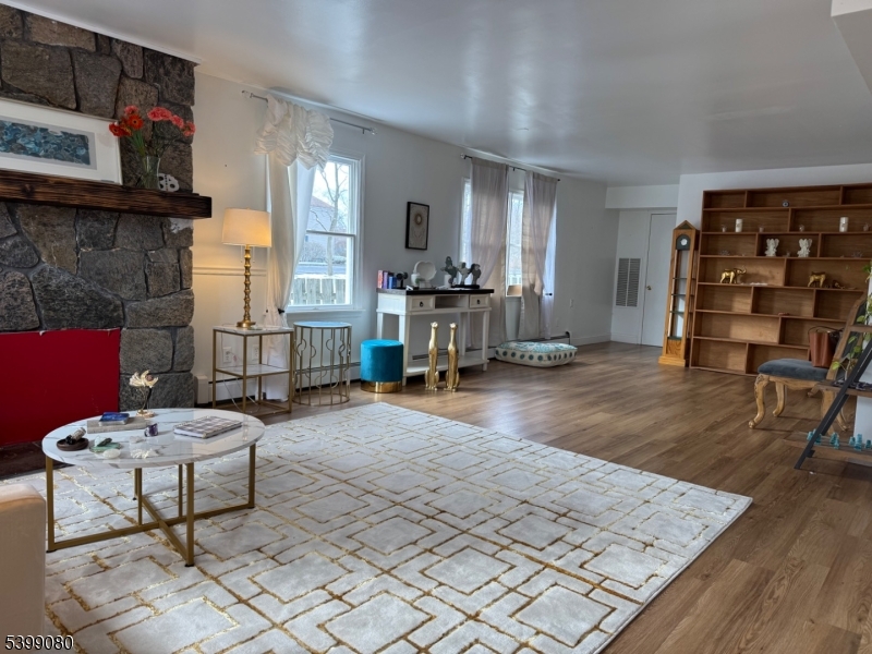 Warren Twp., NJ 07059,11 Mountain Blvd