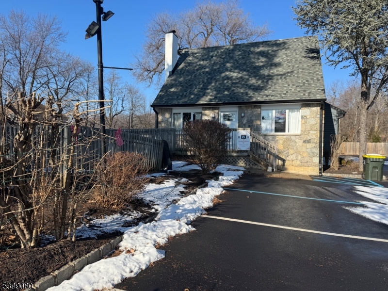 Warren Twp., NJ 07059,11 Mountain Blvd