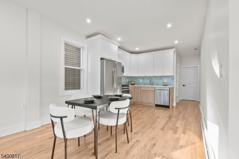 Newark City, NJ 07107,180 N 12Th St