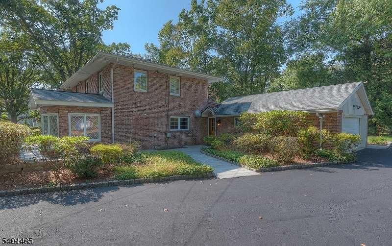 Essex Fells Twp., NJ 07021,218 Devon Rd