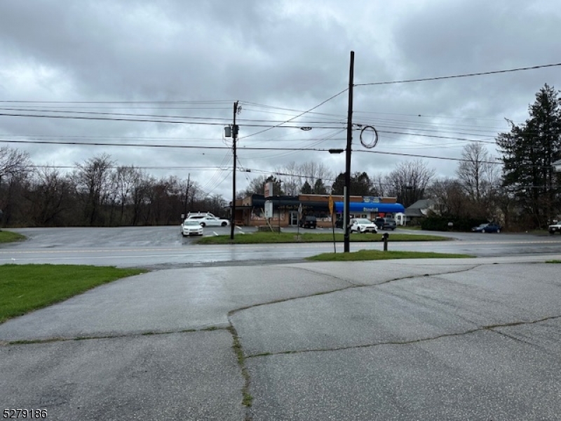 Andover Twp., NJ 07860,471 Rt 206