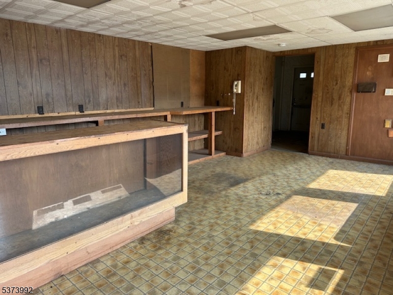 Andover Twp., NJ 07860,471 Rt 206