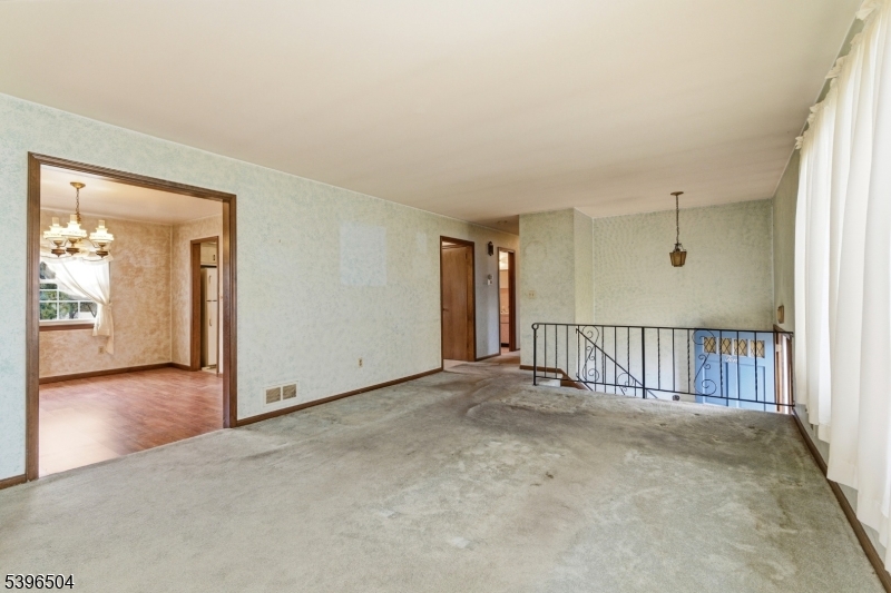 Bridgewater Twp., NJ 08807,10 Red Oak Way