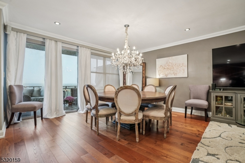 Hackensack City, NJ 07601,301 Beech St #12E