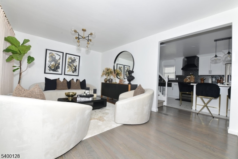 Totowa Boro, NJ 07512,44 Harding Ave