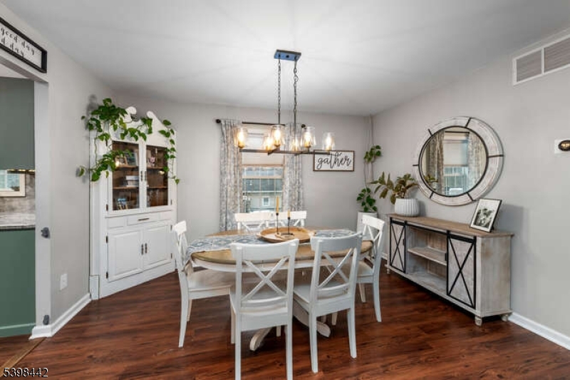 West Milford Twp., NJ 07480,19 Ivy Pl